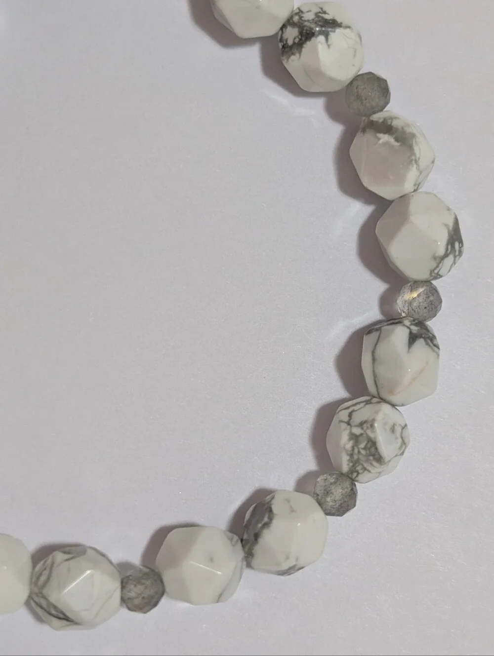 Howlite/Labradorite Bracelet